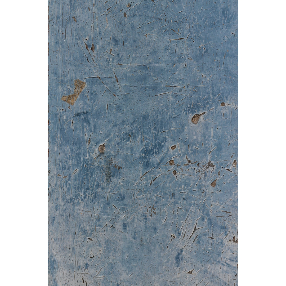 Fondo azul envejecido con arañazos, desconchados y textura rústica en acabado mate